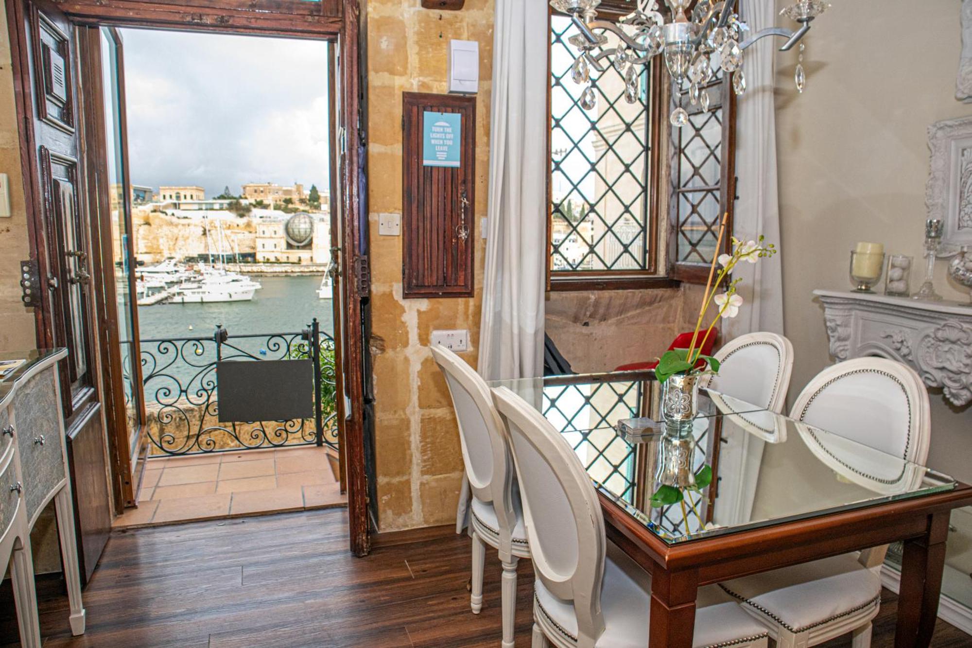 Seagull Birgu - Waterfront Home 외부 사진